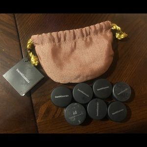 7 bareMinerals eyeshadows with NWT cinch bag.